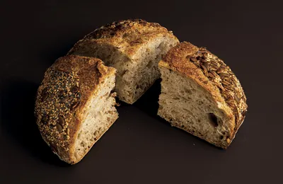 Pan redondo con granos